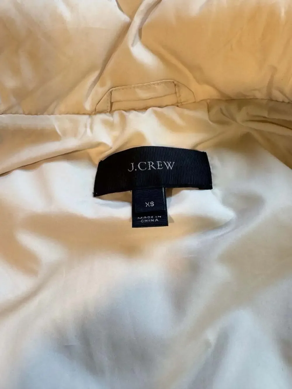 J.Crew Down Puffer Vest Cream Ivory Quilted Gold Snap Pockets Preppy XS